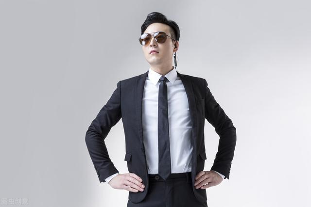 「女总裁的终极保镖」打人是不对的,前提是你别惹我未婚妻