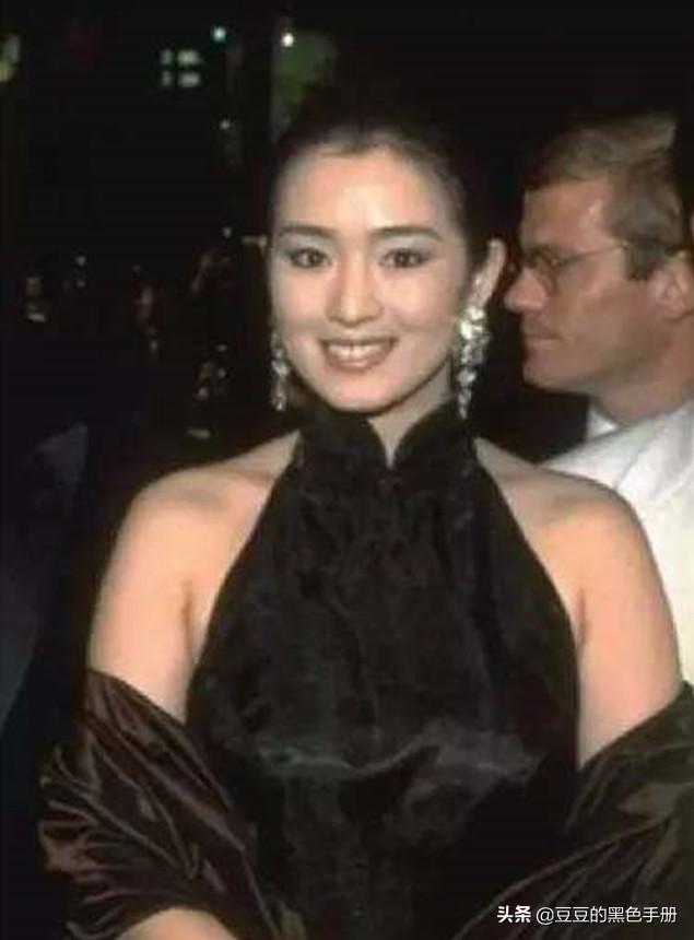 旗袍如照妖镜,看看这17位女星,谁最惊艳,谁像偷穿大人衣服?