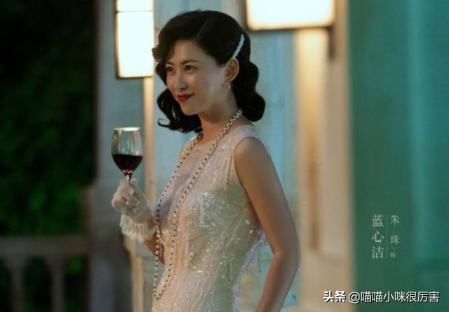 被誉为中国第一美女,与法拉利总裁谈恋爱,朱珠到底靠什么?