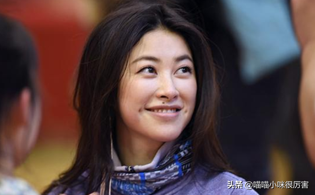 被誉为中国第一美女,与法拉利总裁谈恋爱,朱珠到底靠什么?