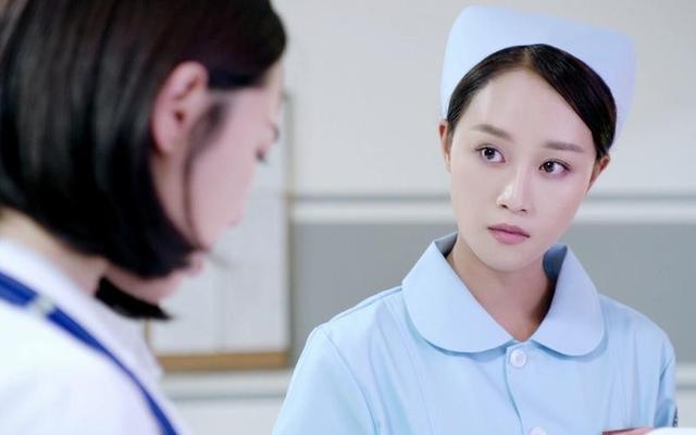 “自带苦相”的九位女星,个个愁容满面,演什么都丧,太吃亏了