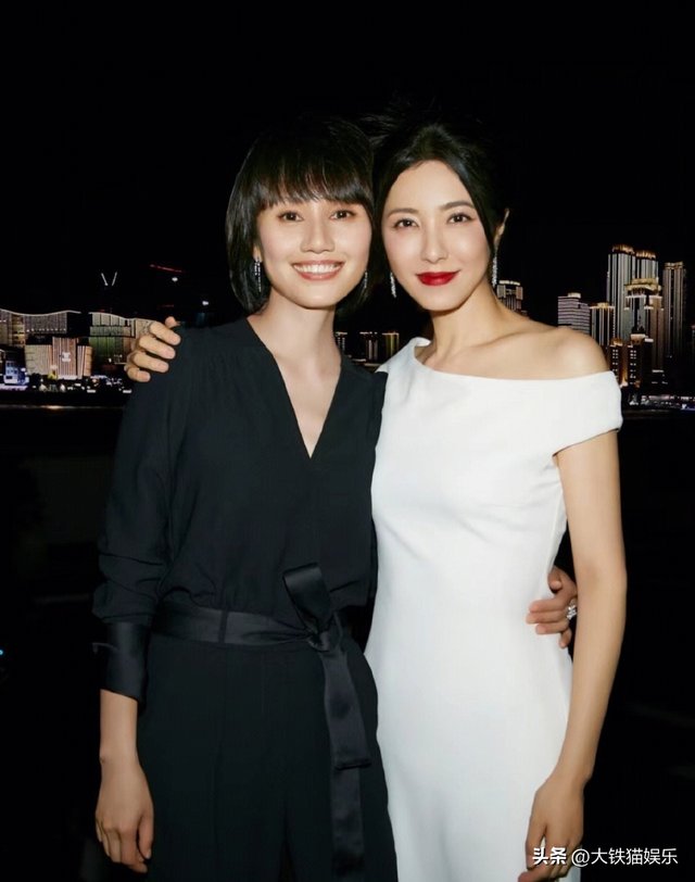 恭喜!女星红毯斗艳“风向”变了,捂得严实还艳压群芳,才是真美