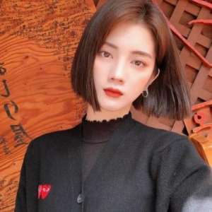 qq头像女生唯美(微信女生头像意境唯美港风)