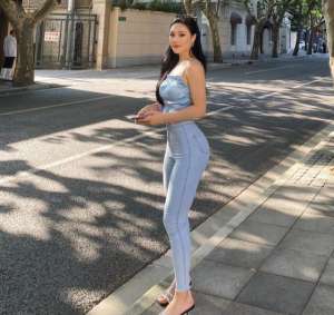 翘臀美女图片大全(翘臀美女小辣椒J3，火辣身材完美腰臀比，坚持健身造就魔鬼身材)