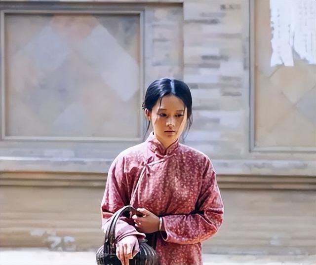 《白鹿原》中最美女人田小娥,她结局凄惨因为什么?漂亮?放荡?
