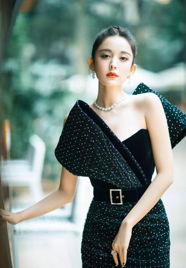 新鲜出炉的十大美女排名,第二名充满异域风情,你认同吗?