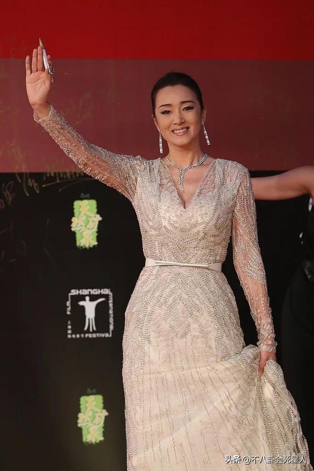 9位大骨架女星走红毯,穿对了风情万种,穿错了就是灾难现场