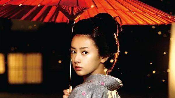 2021日本女生评选的10大最美女星,石原里美仅排第7,第1名没争议
