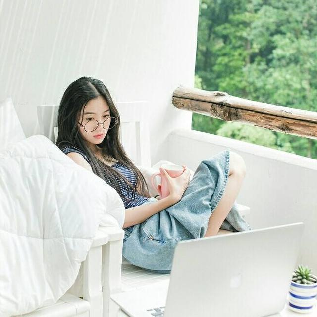 《伤痕》:没有在深夜里独自流泪的女人,也许听不懂林忆莲这支歌