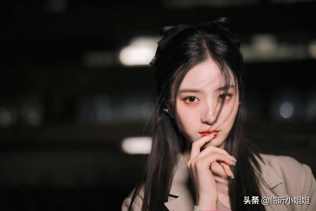 徐艺洋,性感妩媚的清爽美女,俏丽冷艳的外形,美爆啦