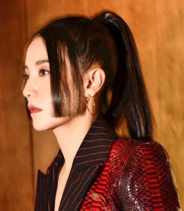 《人世间》四大美女脱掉补丁衣服,穿上现代装,就像换了个人一样