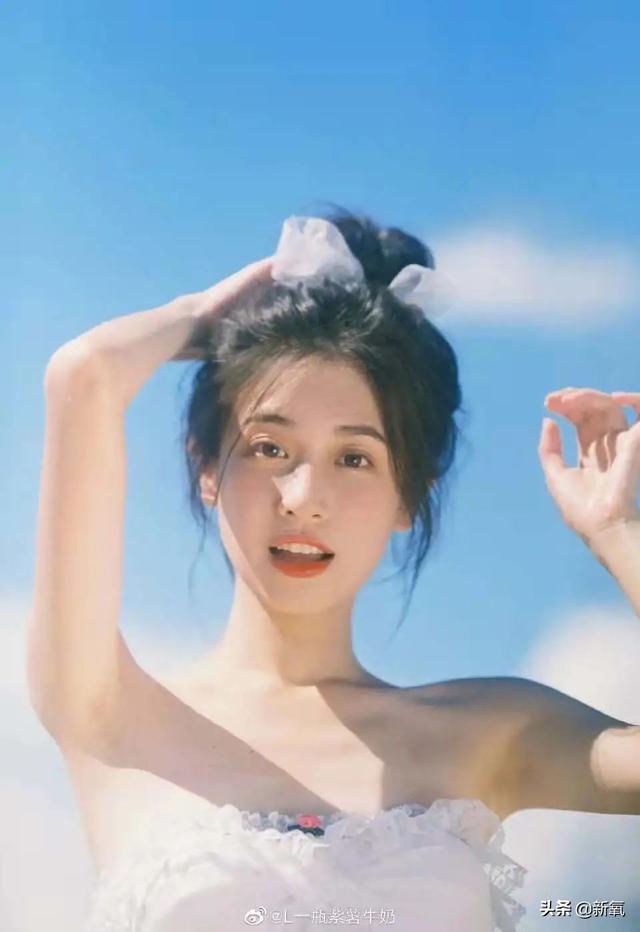 这张忧郁的甜妹脸,随便一张都是会被美少女们拿来做头像的程度