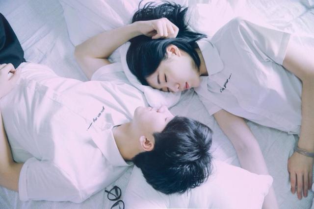 《伤痕》:没有在深夜里独自流泪的女人,也许听不懂林忆莲这支歌