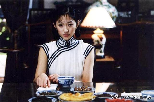 旗袍如照妖镜,看看这17位女星,谁最惊艳,谁像偷穿大人衣服?