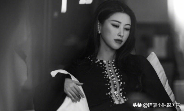 被誉为中国第一美女,与法拉利总裁谈恋爱,朱珠到底靠什么?