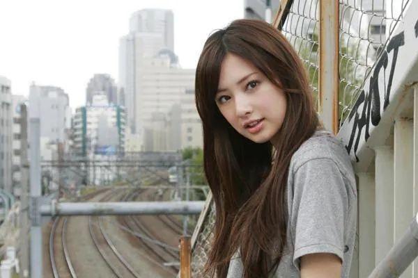 2021日本女生评选的10大最美女星,石原里美仅排第7,第1名没争议