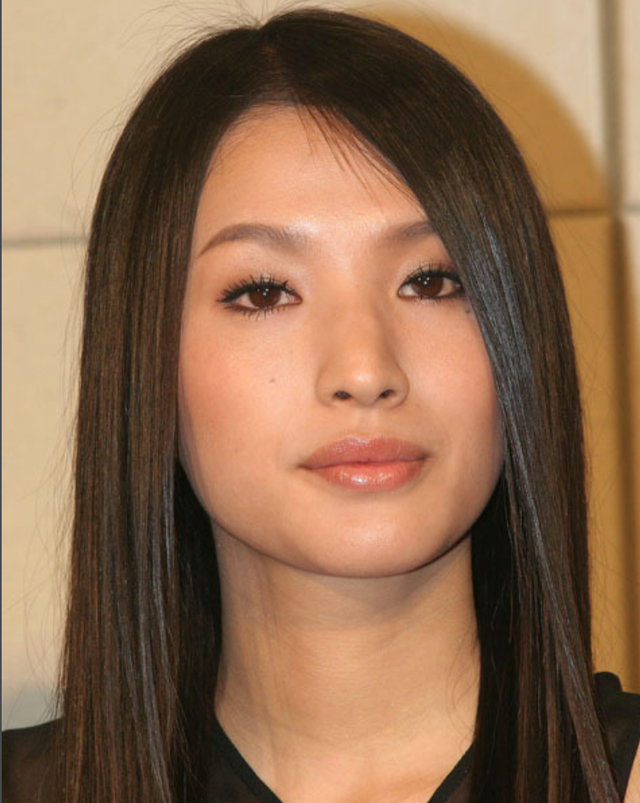 日韩又现女星自杀事件,还是因为“网络暴力”?