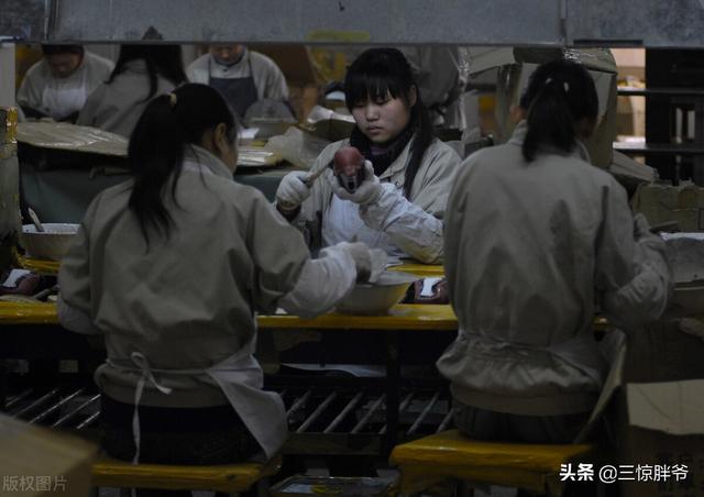 东莞往事:我在万人玩具厂打工,目睹年轻女孩的命运沉浮