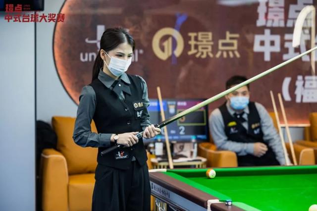 美女裁判跨界璟点大奖赛 王瑶瑶:比赛正规专业 望南方赛事越来越多