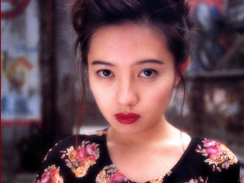 悲哀的李丽珍:出道10年却无奈靠一脱爆红,还被闺蜜插刀前程尽毁