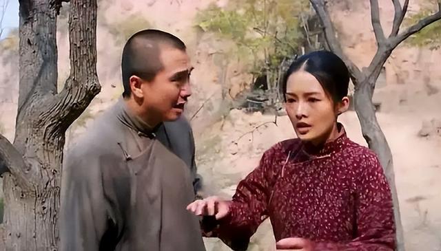 《白鹿原》中最美女人田小娥,她结局凄惨因为什么?漂亮?放荡?