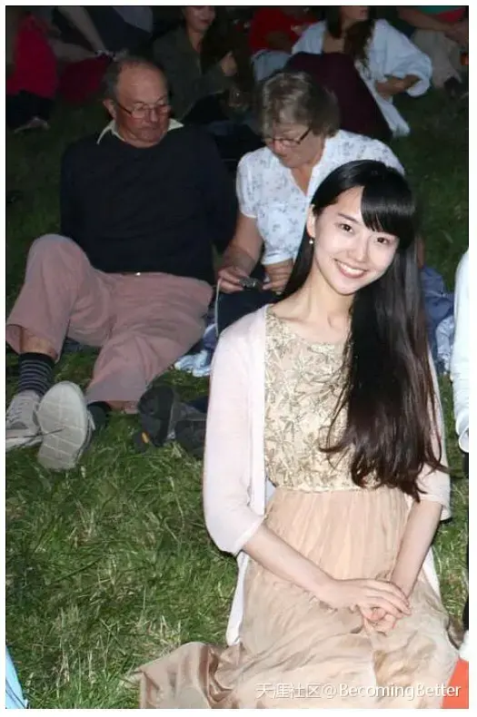 看多了网红脸,更怀念天涯时代的民间美人了,天然风情撞脸刘亦菲