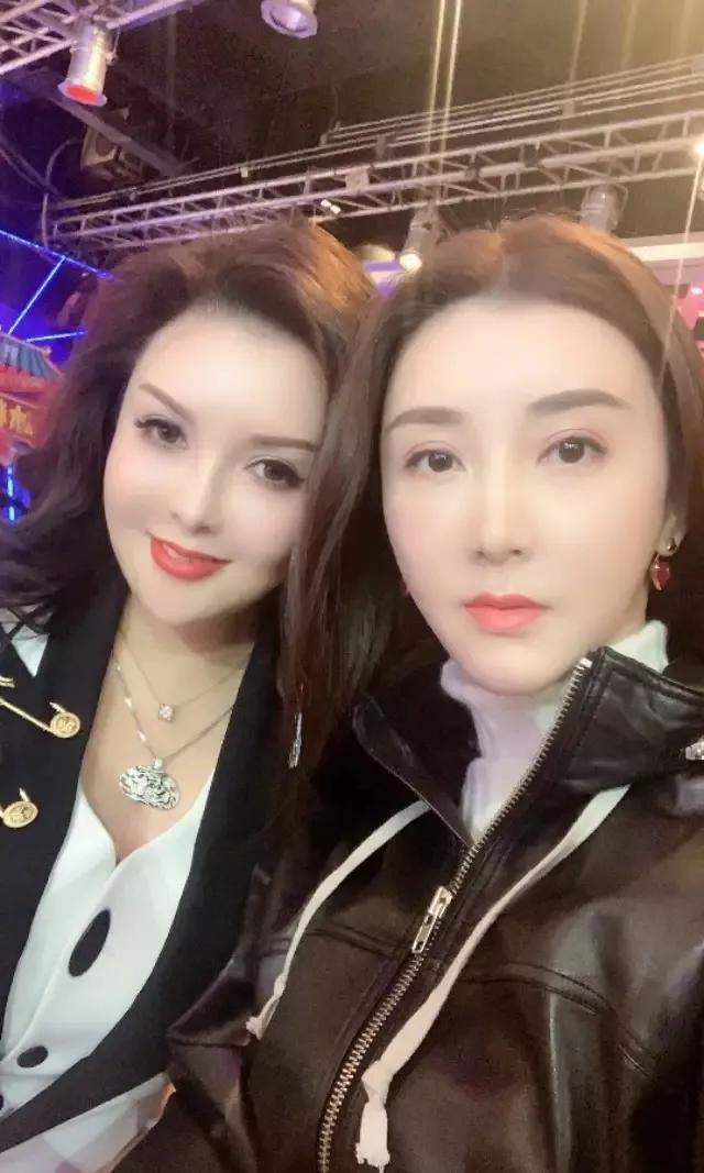 广东十大美女主持人,美貌与智慧并重的才女,比明星还漂亮的主播