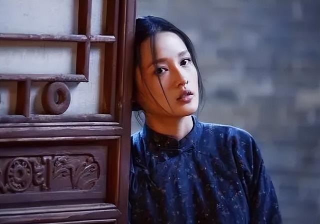 《白鹿原》中最美女人田小娥,她结局凄惨因为什么?漂亮?放荡?