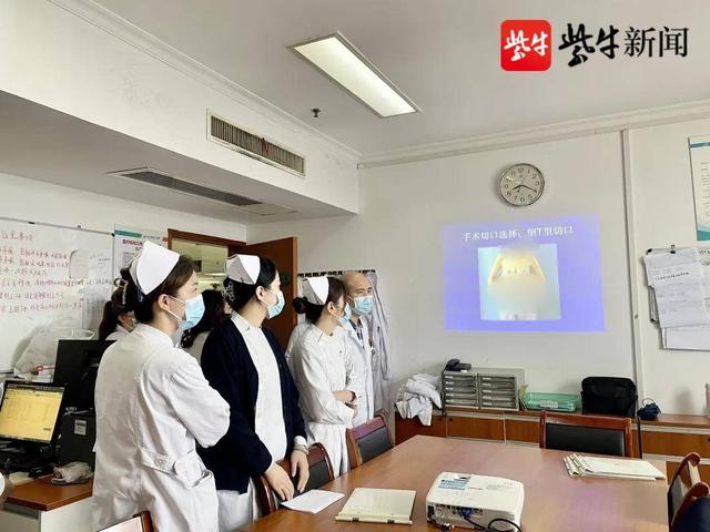 14岁女孩乳房“疯狂”发育,大如篮球