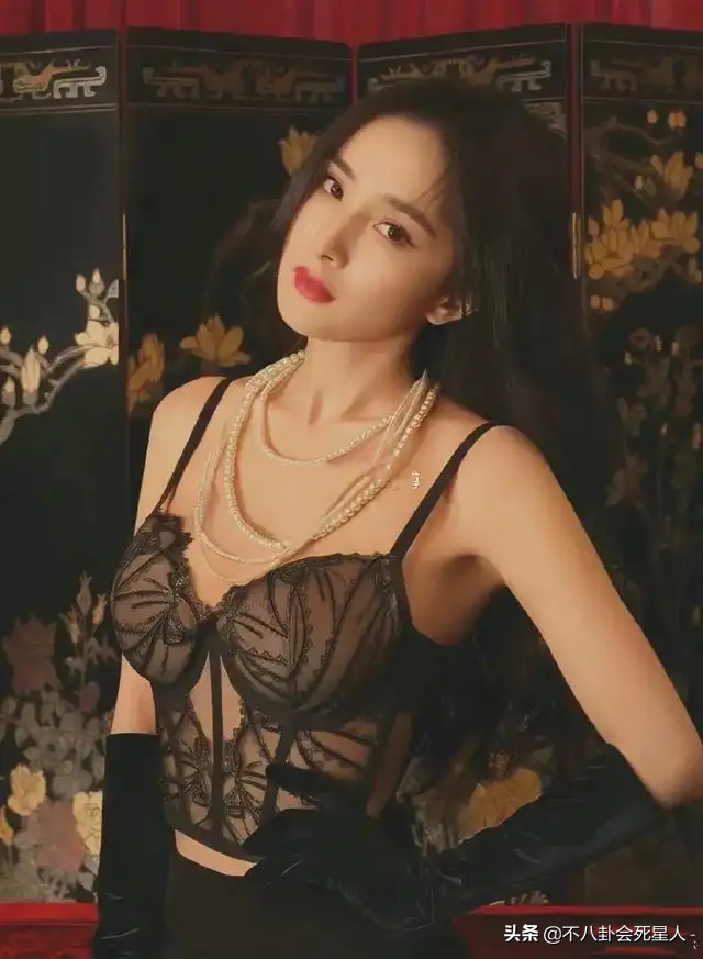 张雨绮的胸,戚薇的腿,景甜的臀,这些80后女星的身材,个个绝美