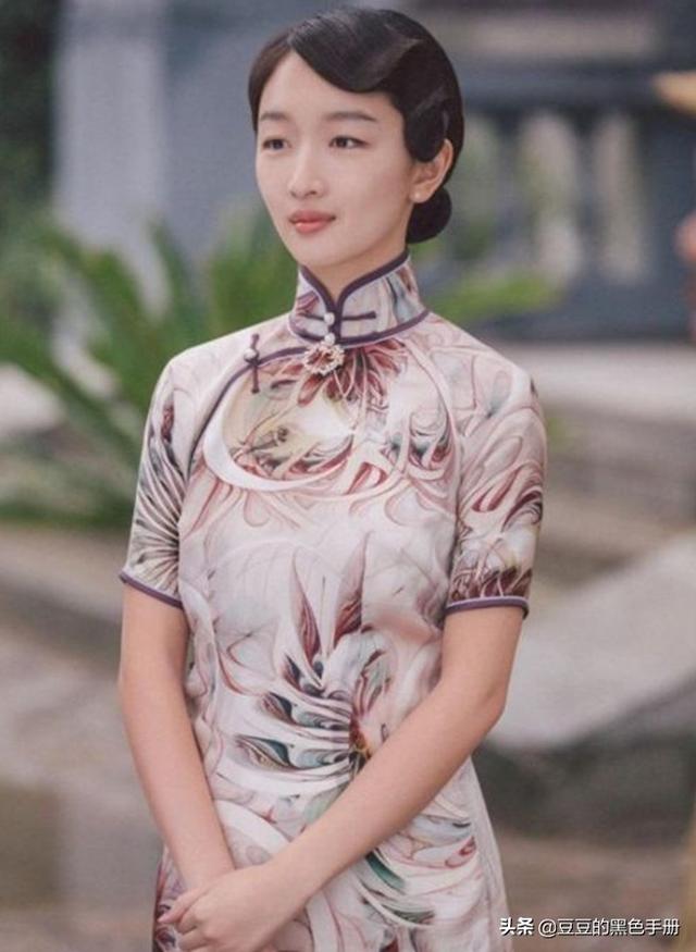 旗袍如照妖镜,看看这17位女星,谁最惊艳,谁像偷穿大人衣服?