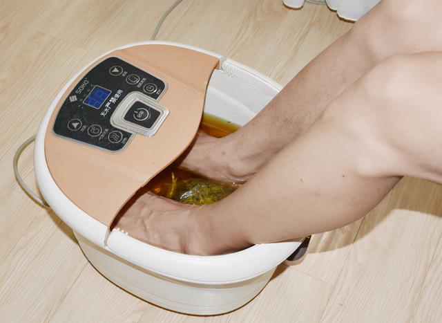 泡脚的好处,看完也许会心动