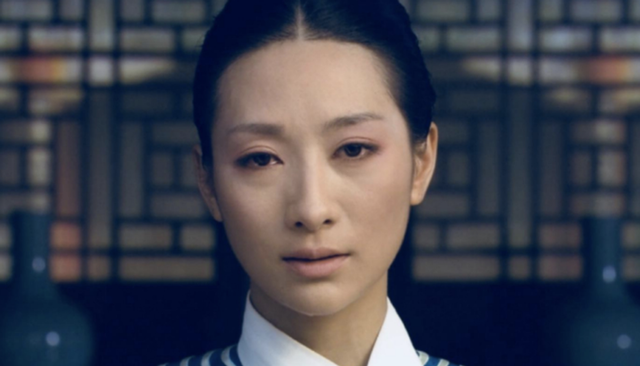 “自带苦相”的九位女星,个个愁容满面,演什么都丧,太吃亏了