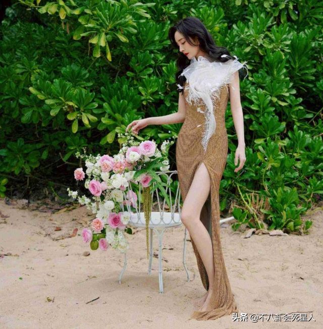张雨绮的胸,戚薇的腿,景甜的臀,这些80后女星的身材,个个绝美