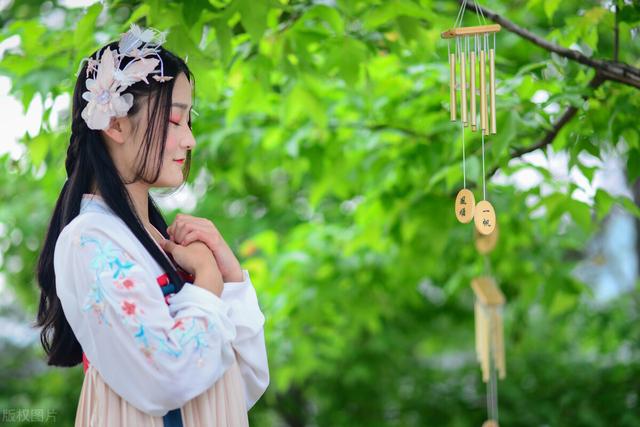 女人想玩玩你的感情时,都会在那些方面体现