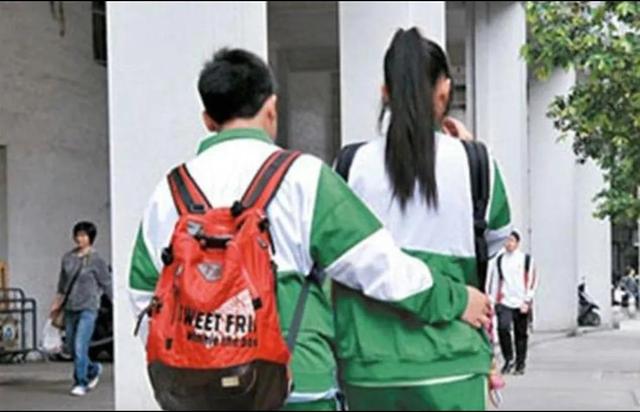突发!常熟16岁女学生持刀致同学死亡,疑因早恋遭拒从而痛下杀手