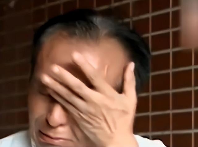 失踪9月,女博士挺孕肚流落街头,发疯坐路边傻笑,到底经历了什么?