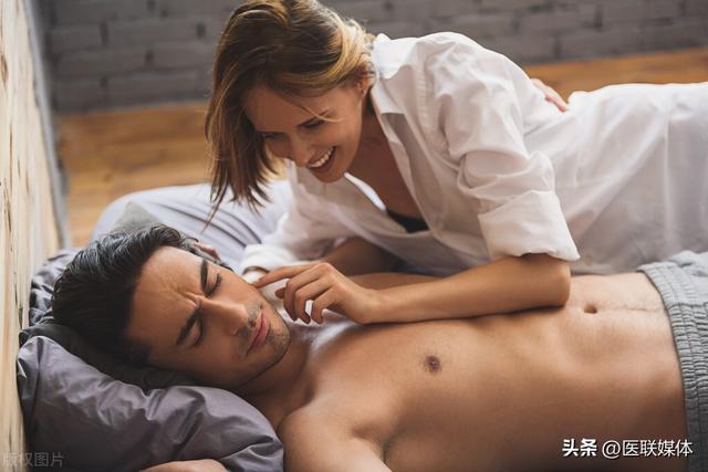 女人绝经后,“夫妻生活”还能有吗?记住这3点,可放心享受