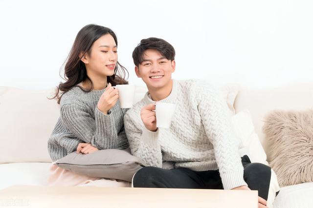 一个喜欢聊骚的热情女人,让我陷入她的温柔陷阱,我要离开她吗