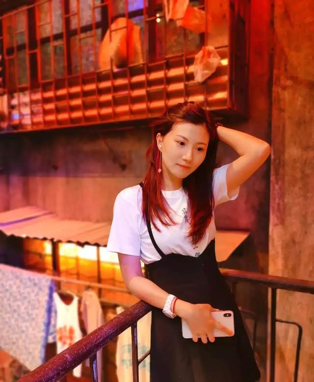 广东十大美女主持人,美貌与智慧并重的才女,比明星还漂亮的主播