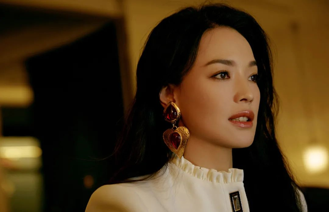 这些女星身材绝了:许晴的臀,舒淇的嘴,林志玲的胸,万绮雯的腿