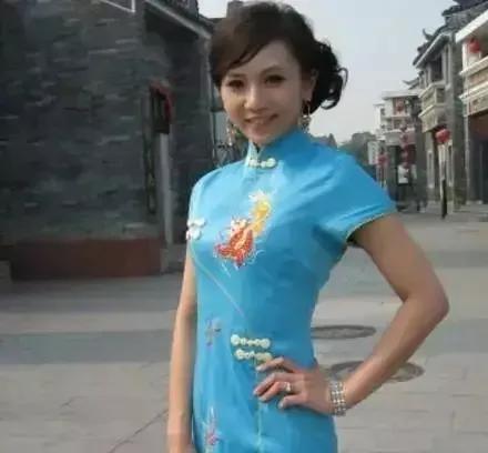 广东十大美女主持人,美貌与智慧并重的才女,比明星还漂亮的主播
