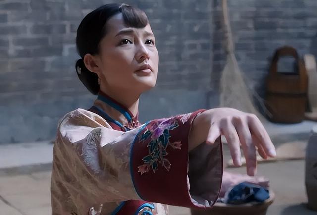 《白鹿原》中最美女人田小娥,她结局凄惨因为什么?漂亮?放荡?