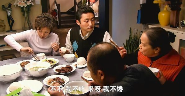 28岁“香港名媛”遭前夫毒手,两处细节越看越心惊:为什么嫁给爱情还会一败涂地?