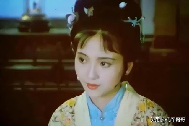 “江南第一美女”陶慧敏:嫁给初恋恩爱至今,却被谣传守寡10年