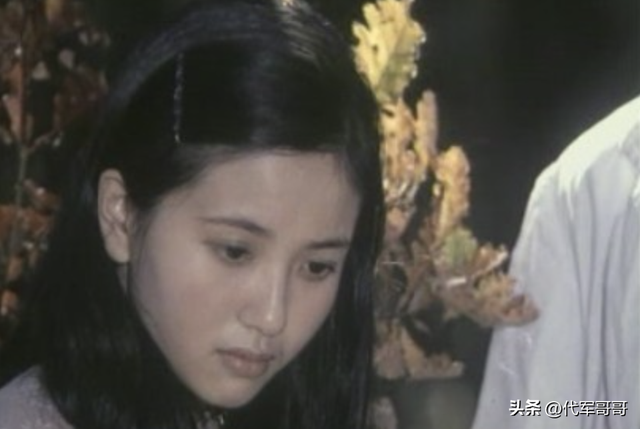 “江南第一美女”陶慧敏:嫁给初恋恩爱至今,却被谣传守寡10年