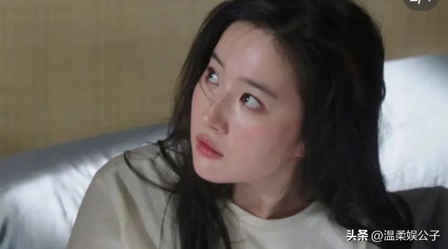 刘亦菲到底算不算中国第一美女?看看她和范冰冰的合照你就有答案