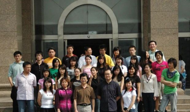 200斤女胖子,为减肥割胃,却19岁买房,捧红范冰冰,凭啥?