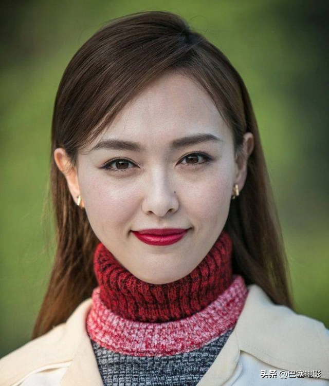 外媒镜头下的国内女星,真实堪比照妖镜,孙俪露怯,刘亦菲扛住了