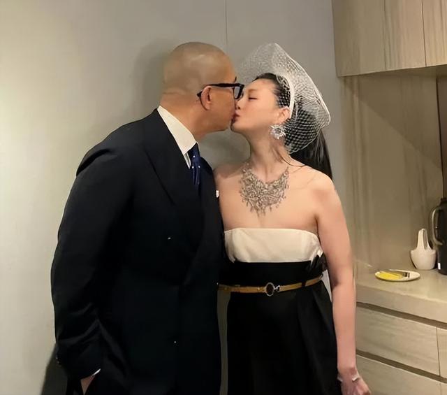 大S连丢几个代言,或无力继续养具俊晔,“刷前夫卡”也被玩成梗